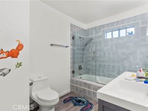 5907 Oakdale Avenue, Woodland Hills (los Angeles) CA 91367