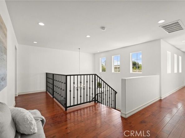 22601 Gault Street, West Hills (los Angeles) CA 91307