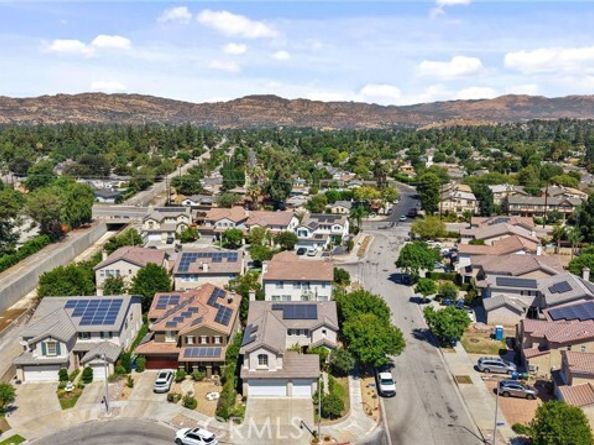 22601 Gault Street, West Hills (los Angeles) CA 91307