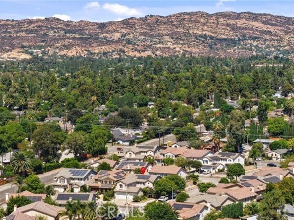 22601 Gault Street, West Hills (los Angeles) CA 91307