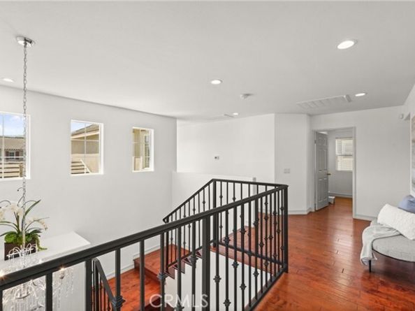22601 Gault Street, West Hills (los Angeles) CA 91307
