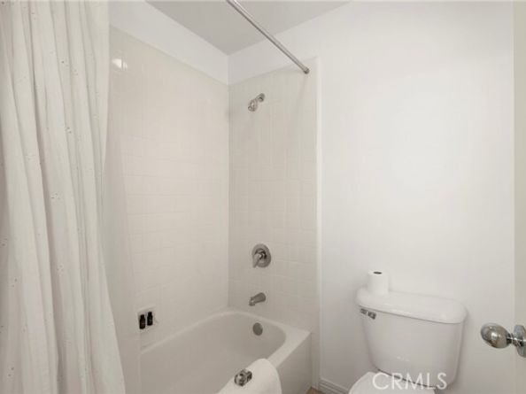 22601 Gault Street, West Hills (los Angeles) CA 91307