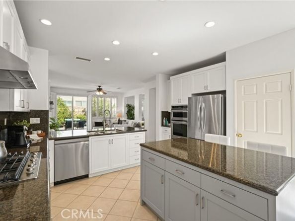 22601 Gault Street, West Hills (los Angeles) CA 91307