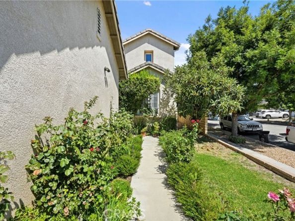 22601 Gault Street, West Hills (los Angeles) CA 91307
