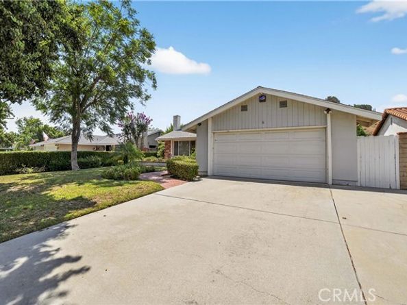 9429 Glade Avenue, Chatsworth (los Angeles) CA 91311