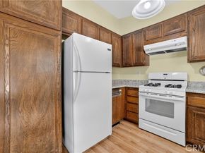 9429 Glade Avenue, Chatsworth (los Angeles) CA 91311