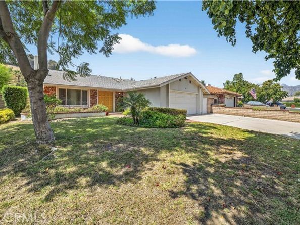 9429 Glade Avenue, Chatsworth (los Angeles) CA 91311