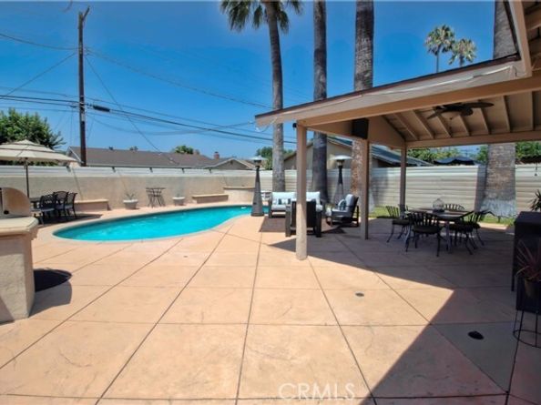 7719 Shoup Avenue, West Hills (los Angeles) CA 91304