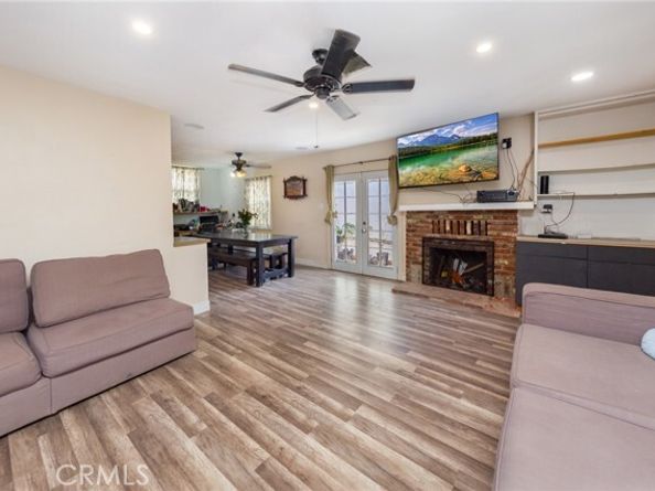 14758 Lakeside Street, Sylmar (los Angeles) CA 91342