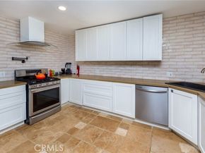 14758 Lakeside Street, Sylmar (los Angeles) CA 91342