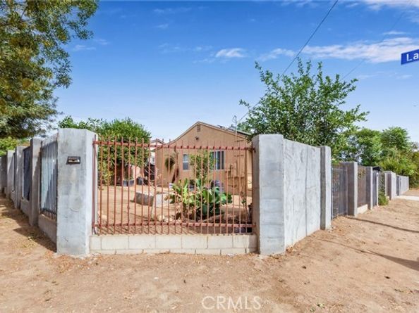 14758 Lakeside Street, Sylmar (los Angeles) CA 91342