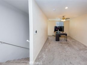 14758 Lakeside Street, Sylmar (los Angeles) CA 91342