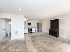 14758 Lakeside Street, Sylmar (los Angeles) CA 91342