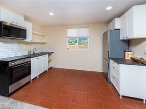 14758 Lakeside Street, Sylmar (los Angeles) CA 91342