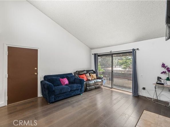 9600 Van Nuys Boulevard 220, Panorama City (los Angeles) CA 91402