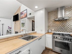 9600 Van Nuys Boulevard 220, Panorama City (los Angeles) CA 91402