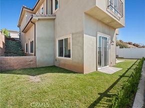 12515 Haleh Lane, Sylmar (los Angeles) CA 91342