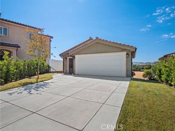 12515 Haleh Lane, Sylmar (los Angeles) CA 91342