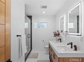 19377 Halsted Street, Northridge (los Angeles) CA 91324