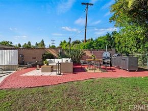 19377 Halsted Street, Northridge (los Angeles) CA 91324