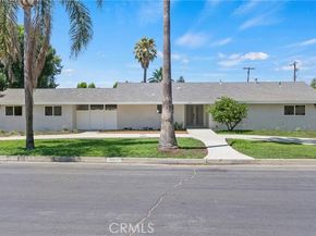 19377 Halsted Street, Northridge (los Angeles) CA 91324