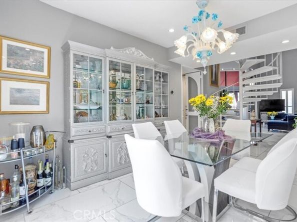 5216 Yarmouth Avenue 306, Encino (los Angeles) CA 91316