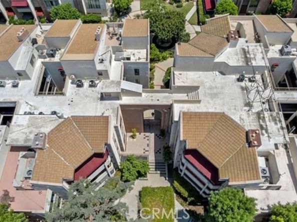 5216 Yarmouth Avenue 306, Encino (los Angeles) CA 91316