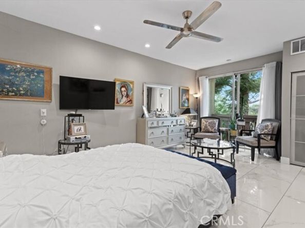5216 Yarmouth Avenue 306, Encino (los Angeles) CA 91316
