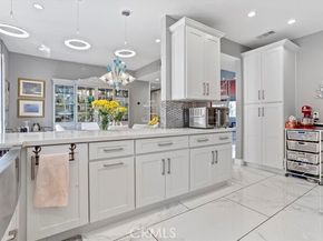 5216 Yarmouth Avenue 306, Encino (los Angeles) CA 91316