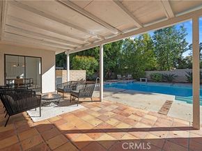 21108 Mayall, Chatsworth (los Angeles) CA 91311