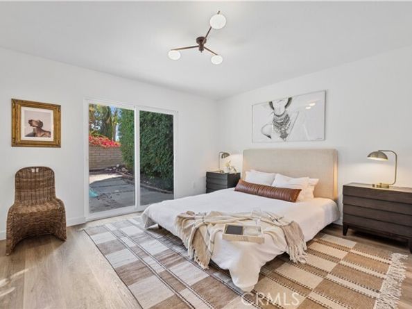 21108 Mayall, Chatsworth (los Angeles) CA 91311