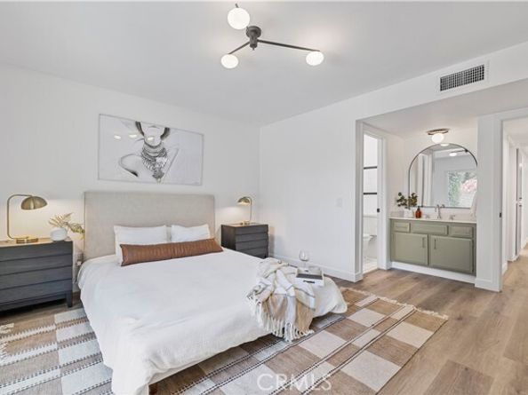 21108 Mayall, Chatsworth (los Angeles) CA 91311