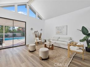 21108 Mayall, Chatsworth (los Angeles) CA 91311