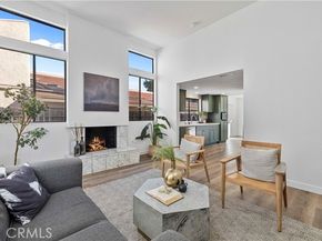 21108 Mayall, Chatsworth (los Angeles) CA 91311