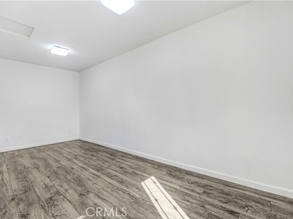 1713 W Victory, Burbank CA 91506