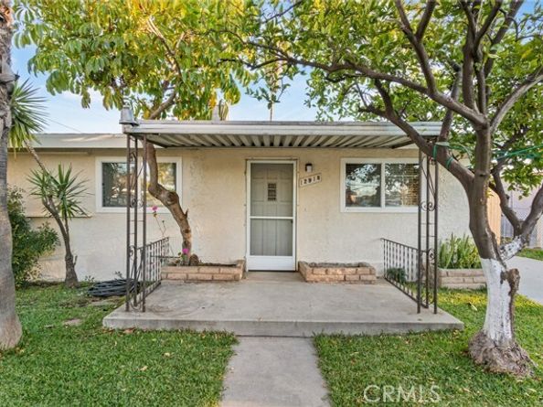 12918 Pinney, Pacoima (los Angeles) CA 91331