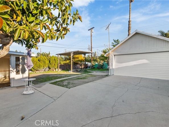 12918 Pinney, Pacoima (los Angeles) CA 91331