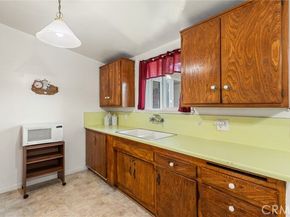 12918 Pinney, Pacoima (los Angeles) CA 91331