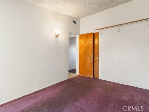 12918 Pinney, Pacoima (los Angeles) CA 91331