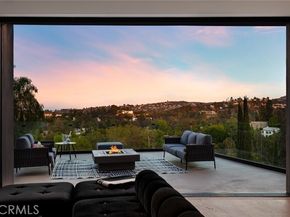 5134 Medina Road, Woodland Hills (los Angeles) CA 91364