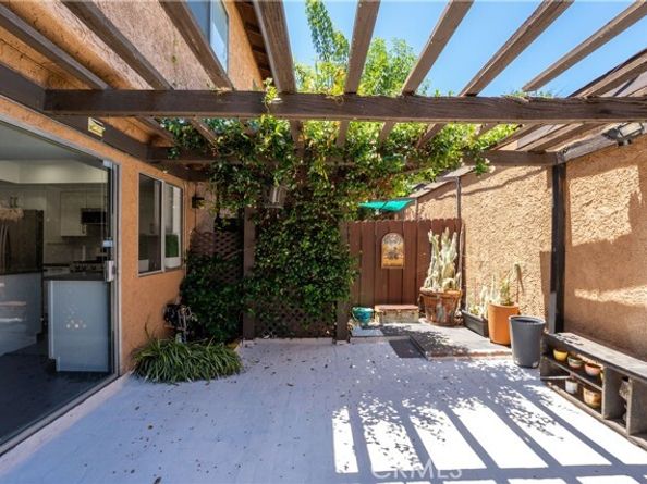 20110 Cohasset, Winnetka (los Angeles) CA 91306