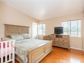 11377 Osborne Place 34, Sylmar (los Angeles) CA 91342