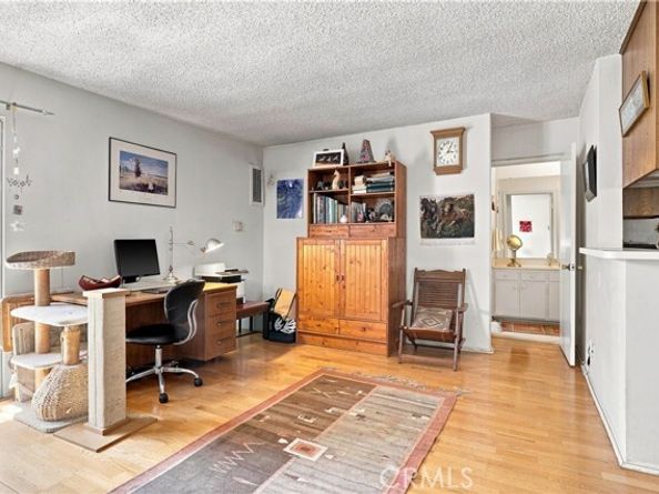 11550 Nebraska Avenue 204, Los Angeles CA 90025