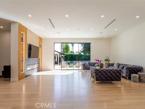 7714 Lasaine Avenue, Northridge (los Angeles) CA 91325