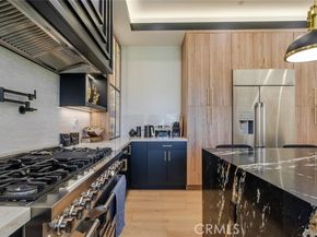 7714 Lasaine Avenue, Northridge (los Angeles) CA 91325