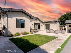 7714 Lasaine Avenue, Northridge (los Angeles) CA 91325