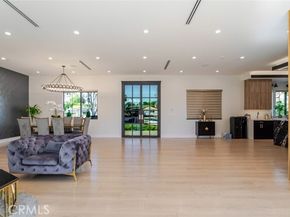 7714 Lasaine Avenue, Northridge (los Angeles) CA 91325