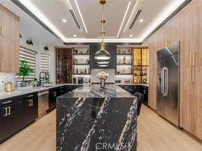 7714 Lasaine Avenue, Northridge (los Angeles) CA 91325