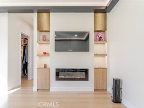 7714 Lasaine Avenue, Northridge (los Angeles) CA 91325