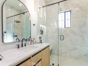 7714 Lasaine Avenue, Northridge (los Angeles) CA 91325